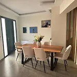 Villa Location For 6 Or 8 Guests, 3 Bathrooms & Private Pool *