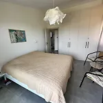 Location For 6 Or 8 Guests, 3 Bathrooms & Private Pool Villa Mesokhórion