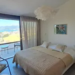 Location For 6 Or 8 Guests, 3 Bathrooms & Private Pool Villa