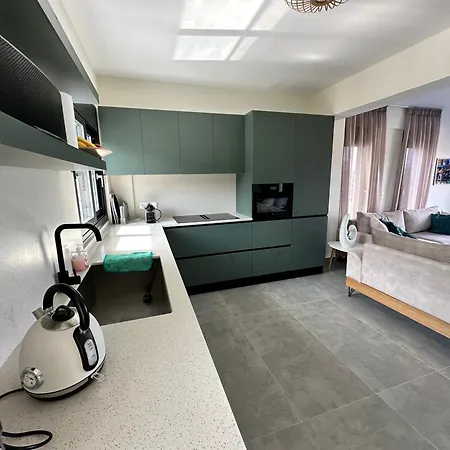 Villa Location For 6 Or 8 Guests, 3 Bathrooms & Private Pool Mesochorion (Evrytania)
