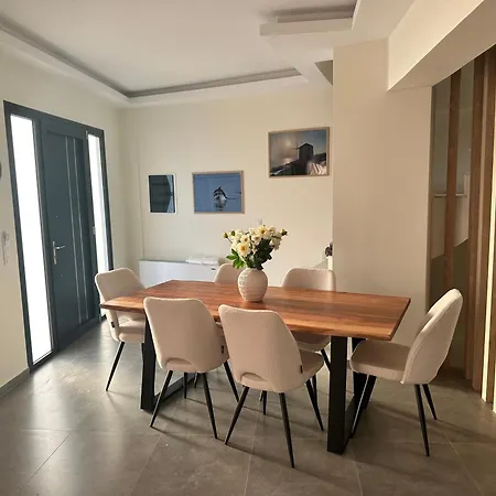 וילה Location For 6 Or 8 Guests, 3 Bathrooms & Private Pool *